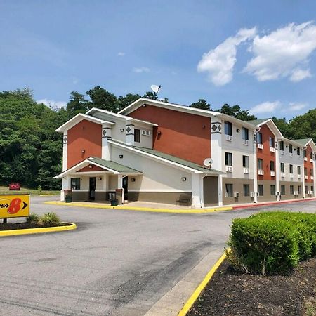 Super 8 By Wyndham Salem Va Motel Exterior photo